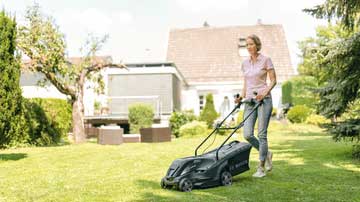 ErgoFlex Handles ensure a healthy and comfortable posture while mowing