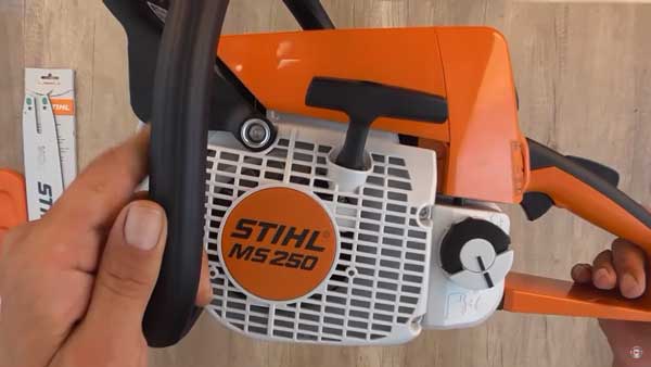 Stihl MS 250 Chainsaw